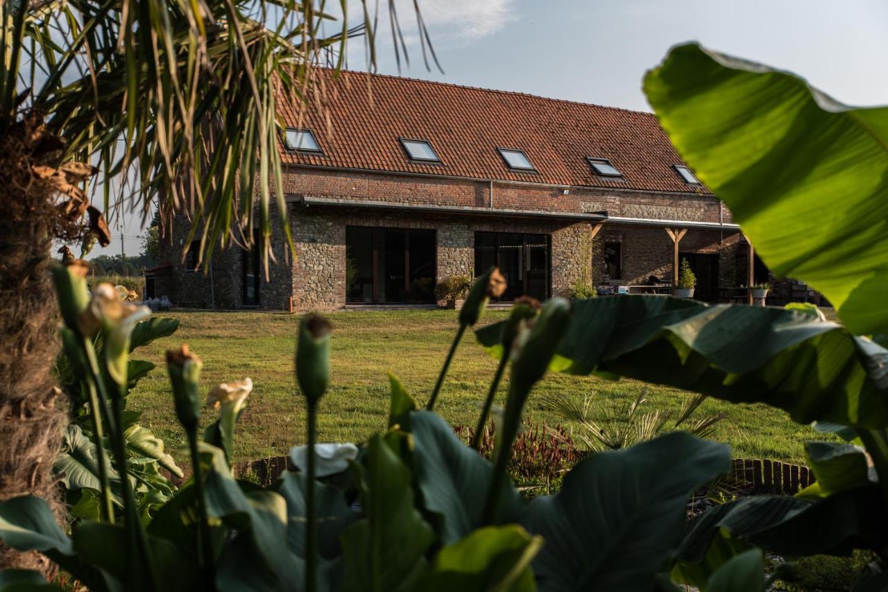 Au Petit Canteleu - Bed & Breakfast Beloeil Exterior photo