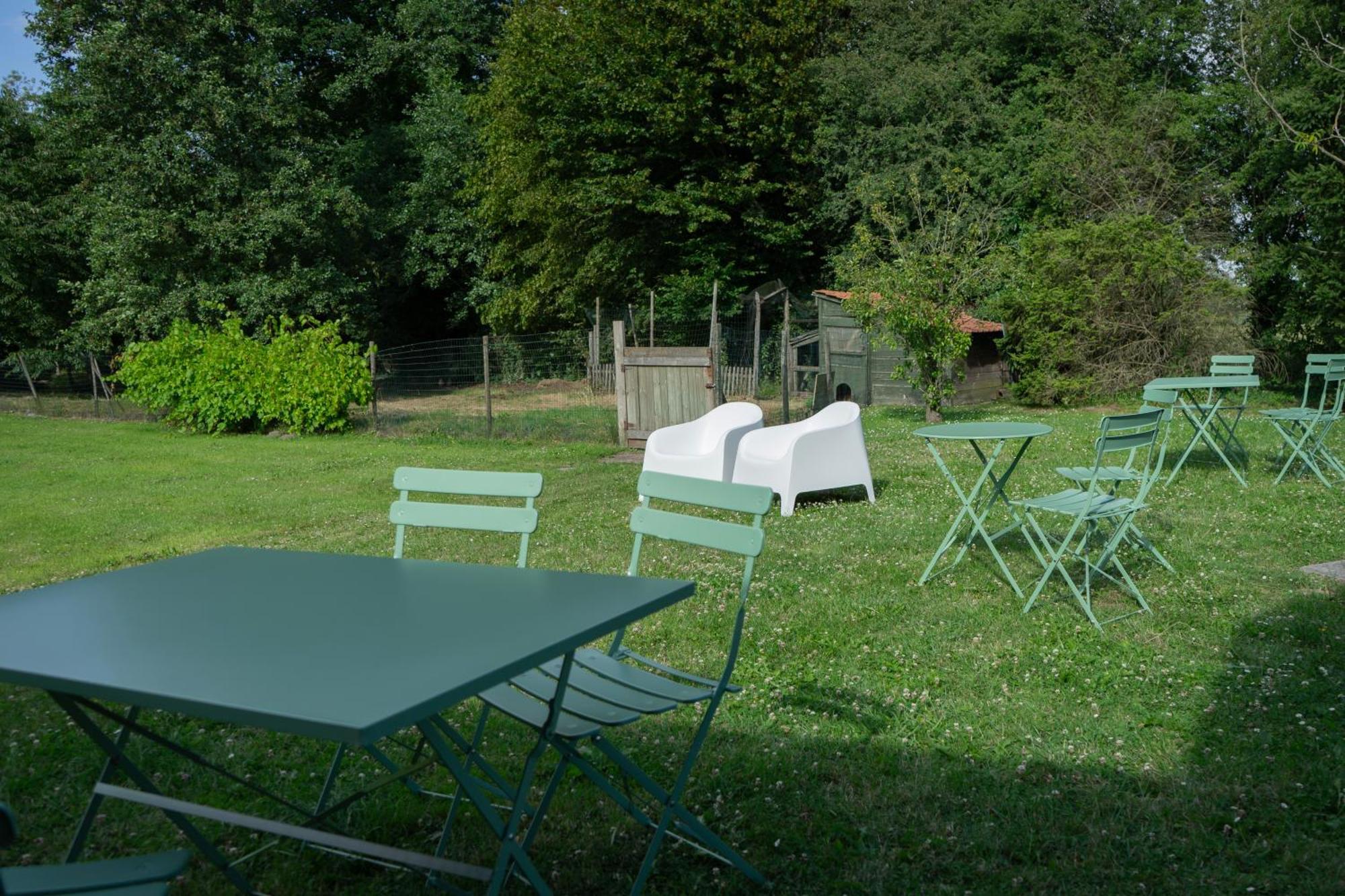 Au Petit Canteleu - Bed & Breakfast Beloeil Exterior photo